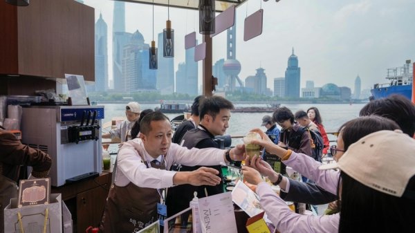 上海坐拥逾万家咖啡店，西湖醋鱼咖啡脑洞拉满